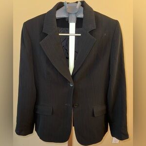Context blazer 12P Excellent Condition. Like New.